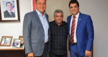 Obra de esgotamento é discutida durante audiência com governador Rui Costa