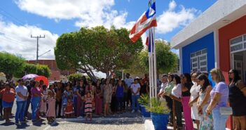 PREFEITURA DE CHORROCHÓ REALIZA ATO CÍVICO-RELIGIOSO EM COMEMORAÇÃO AOS 69 ANOS DE EMANCIPAÇÃO POLÍTICA DA CIDADE