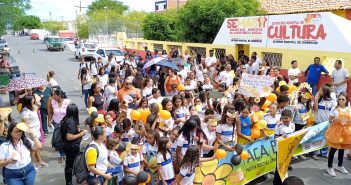 SECRETARIA MUNICIPAL DE ASSISTÊNCIA SOCIAL REALIZA PASSEATA EM ALUSÃO AO 18 DE MAIO NA CIDADE DE CHORROCHÓ-BA.
