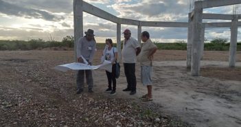 SECRETÁRIO DE OBRAS E SERVIÇOS PÚBLICOS REALIZA VISITA TÉCNICA NA ESCOLA MUNICIPAL DO POVOADO DE VÁRZEA DA EMA