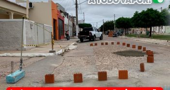 PREFEITURA SEGUE COM OS SERVIÇOS DE RECUPERAÇÃO DO CALÇAMENTO NA RUA RUI BARBOSA