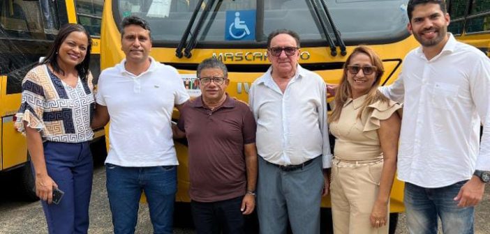 EDUCAÇÃO É PRIORIDADE CHORROCHÓ RECEBE NOVO ÔNIBUS ESCOLAR E ANUNCIA MAIS INVESTIMENTOS
